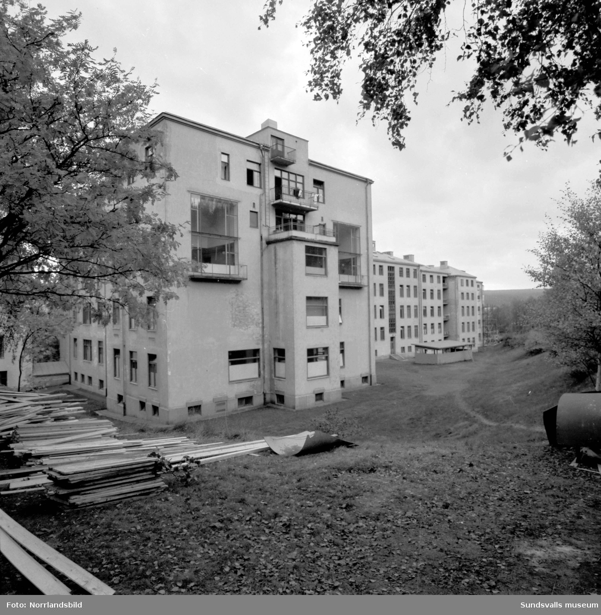 Sundsvalls sjukhus fasadrenoveras med terrasitputs.