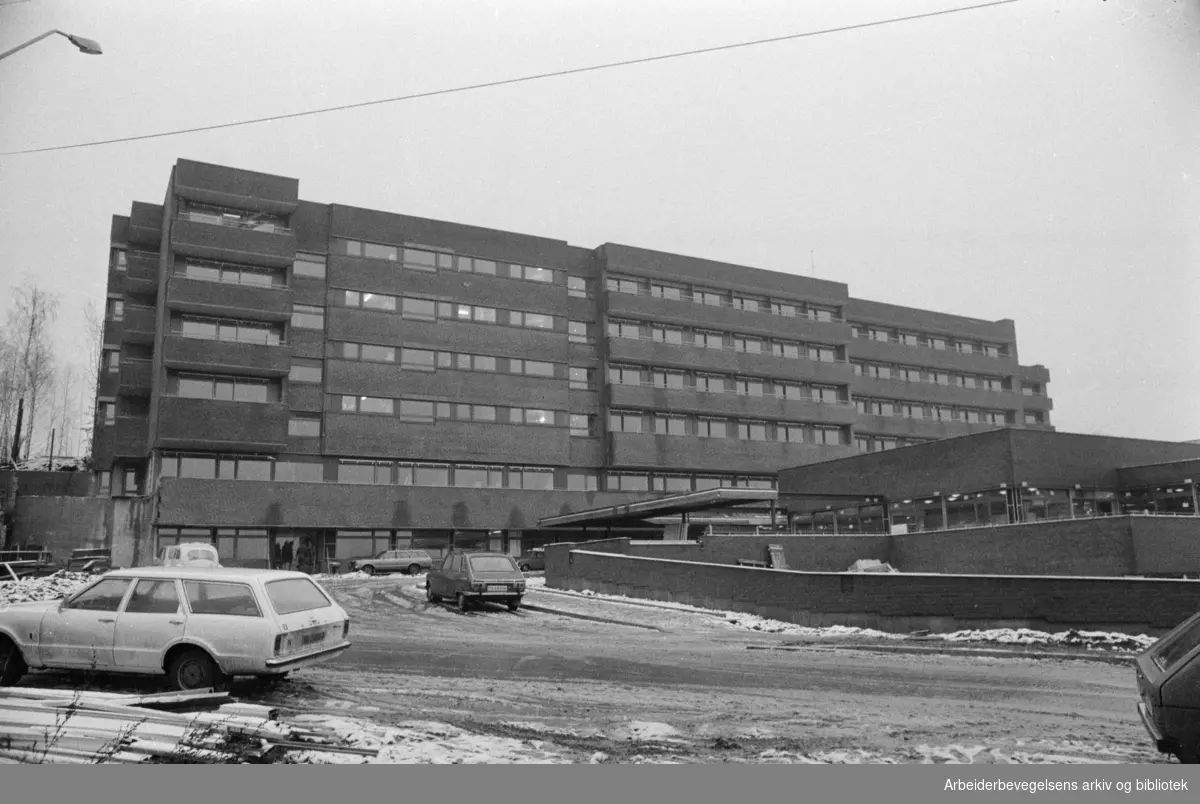 Langerud sykehjem, snart klart til bruk. November 1975