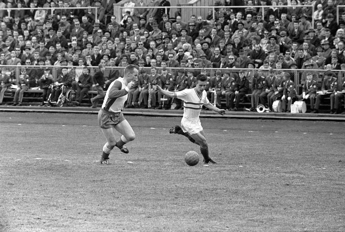 Fotballkamp Brann - Lyn på Ullevål stadion i Oslo. Roald 