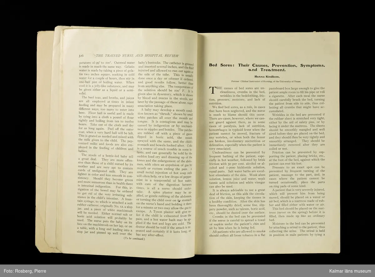 KLM 22440:9 Bok, av papper, mjuka pärmar. Innehåller artiklar skrivna om doktor Hanna Kindbom, läkare i USA, född i Kalmar 1871.