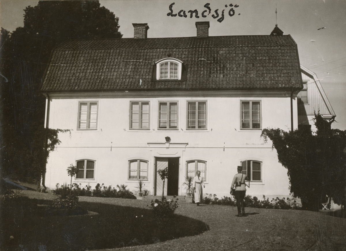 Text i fotoalbum: "Övningarna vid Norsholm 25.-31. Aug. 1922".
