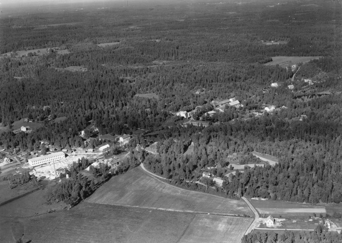 Flygfoto över Marieholms bruk i Gnosjö kommun. Nr L 663