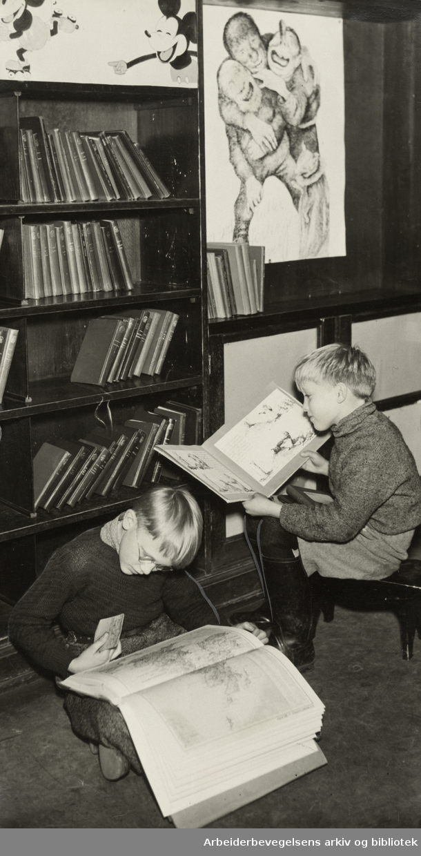 Deichmanske Bibliotek. Barneavdelingen. November 1938
