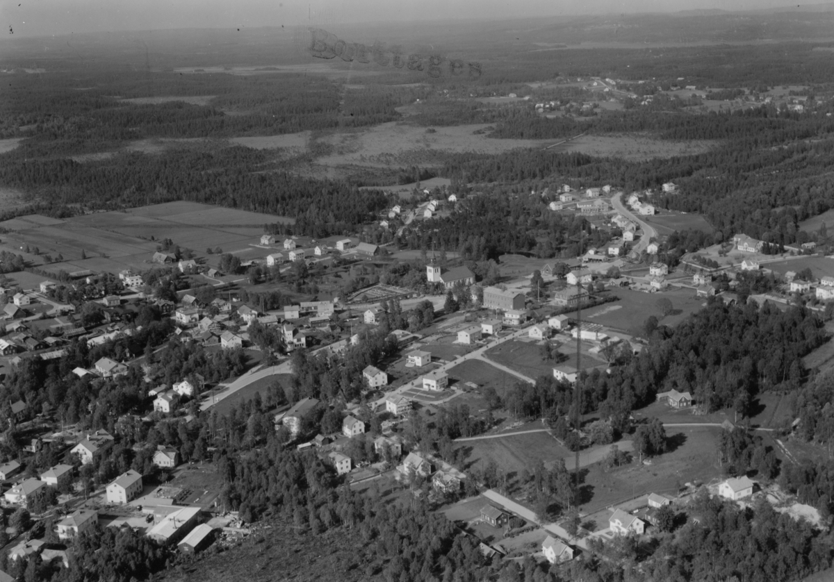 Flygfoto över Anderstorp i Gislaveds kommun. Nr L 677