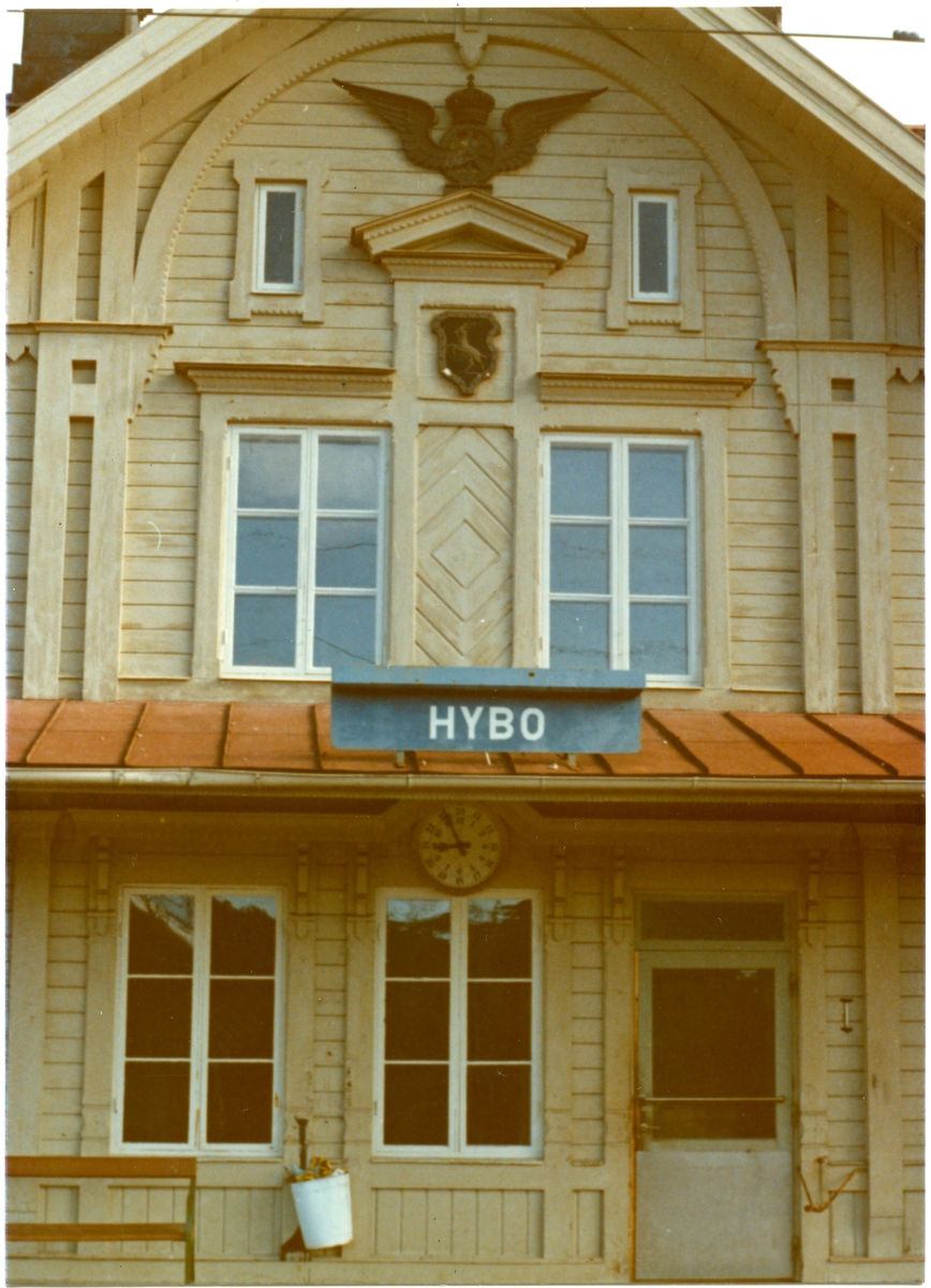 Hybo stationshus.