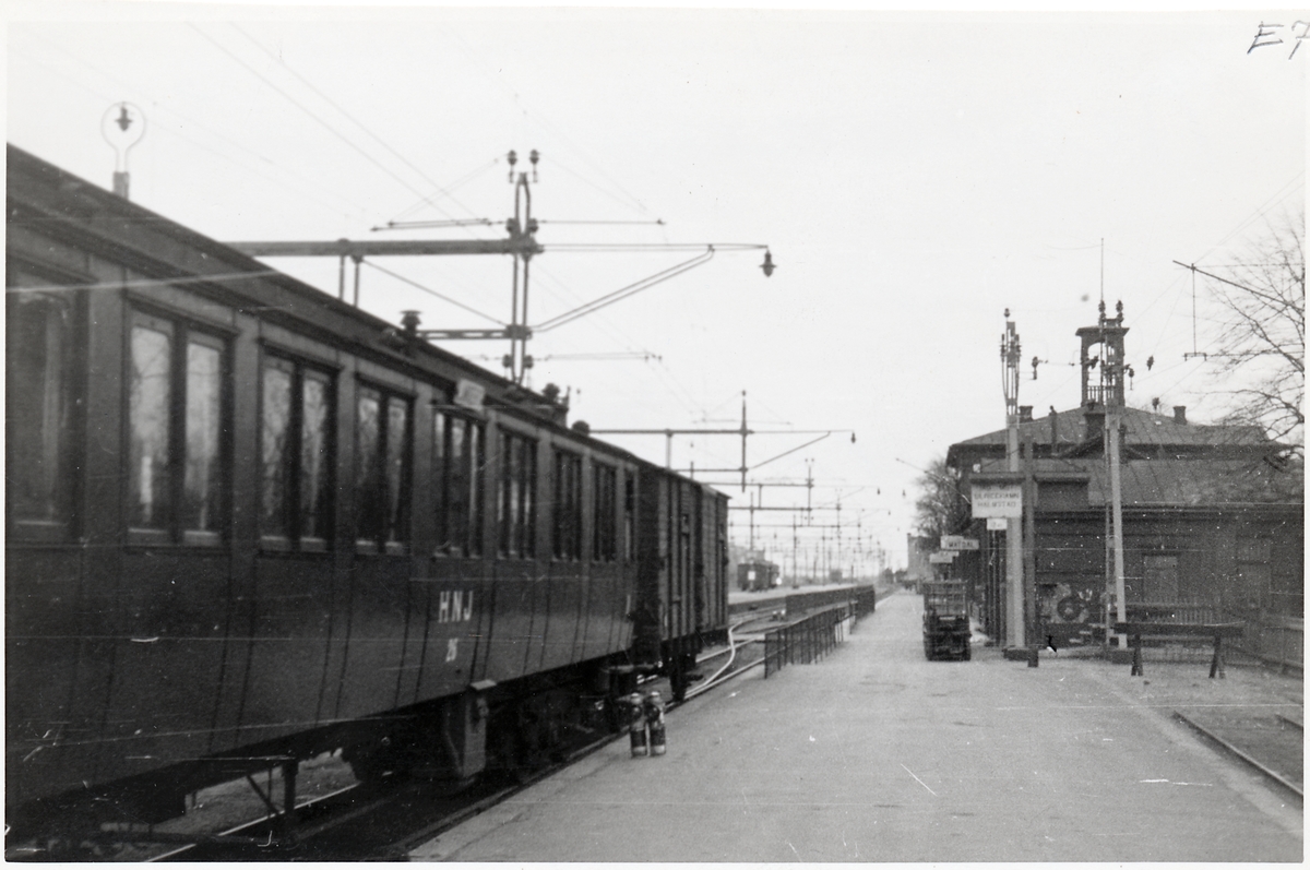 Falköping station.