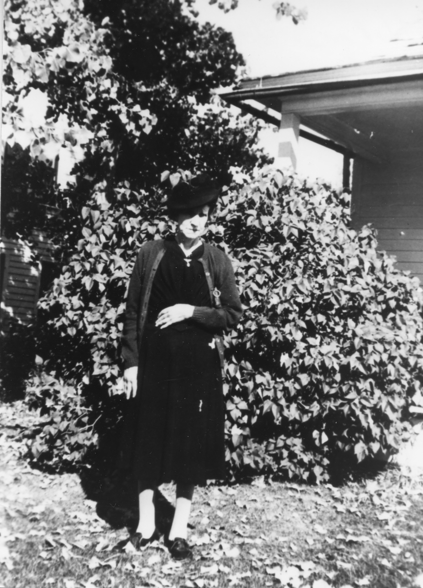 Helga Amundsdatter,født 1888 i Stor-Elvdal, døde 1949 i USA.