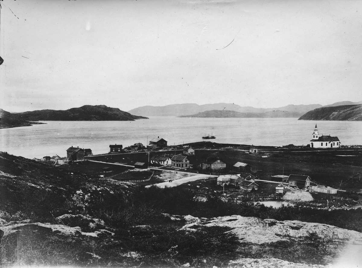 Panorama over Kirkenes med Bøkfjorden i bakgrunnen, 1907.