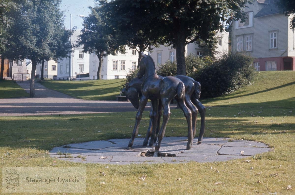 Folene, Johannesparken .Skulptur av Hugo Frank Wathne