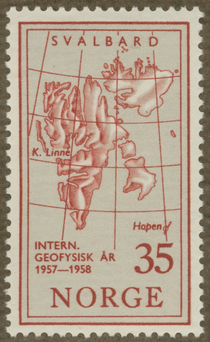Frimärke ur Gösta Bodmans filatelistiska motivsamling, påbörjad 1950.
Frimärke från Norge, 1957. Motiv av karta över Svalbard och Spetsbergen. "Geofys. året 1957-58".