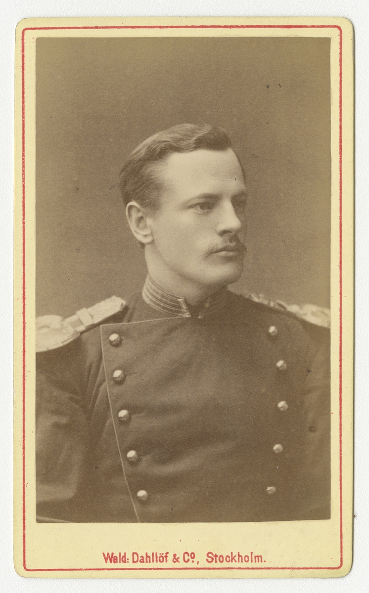 Porträtt av Axel Philip von Otter, underlöjtnant vid Smålands grenadjärbataljon.