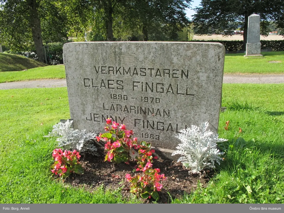 Tysslinge kyrkogård Inventering av kulturhistoriskt värdefulla gravvårdar 2012-2013, GK 520-597.