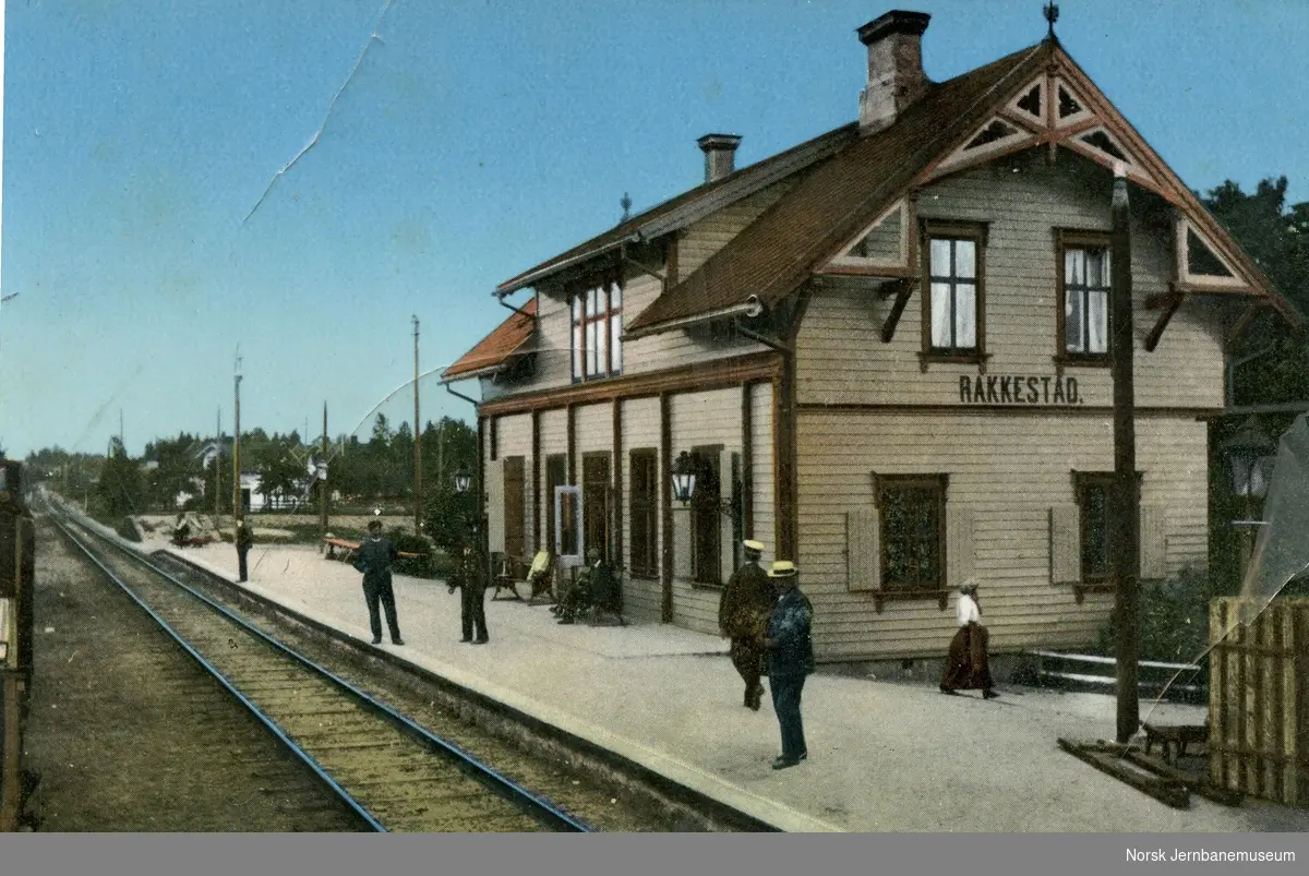 Rakkestad stasjon på Østfoldbanen, Østre Linje.