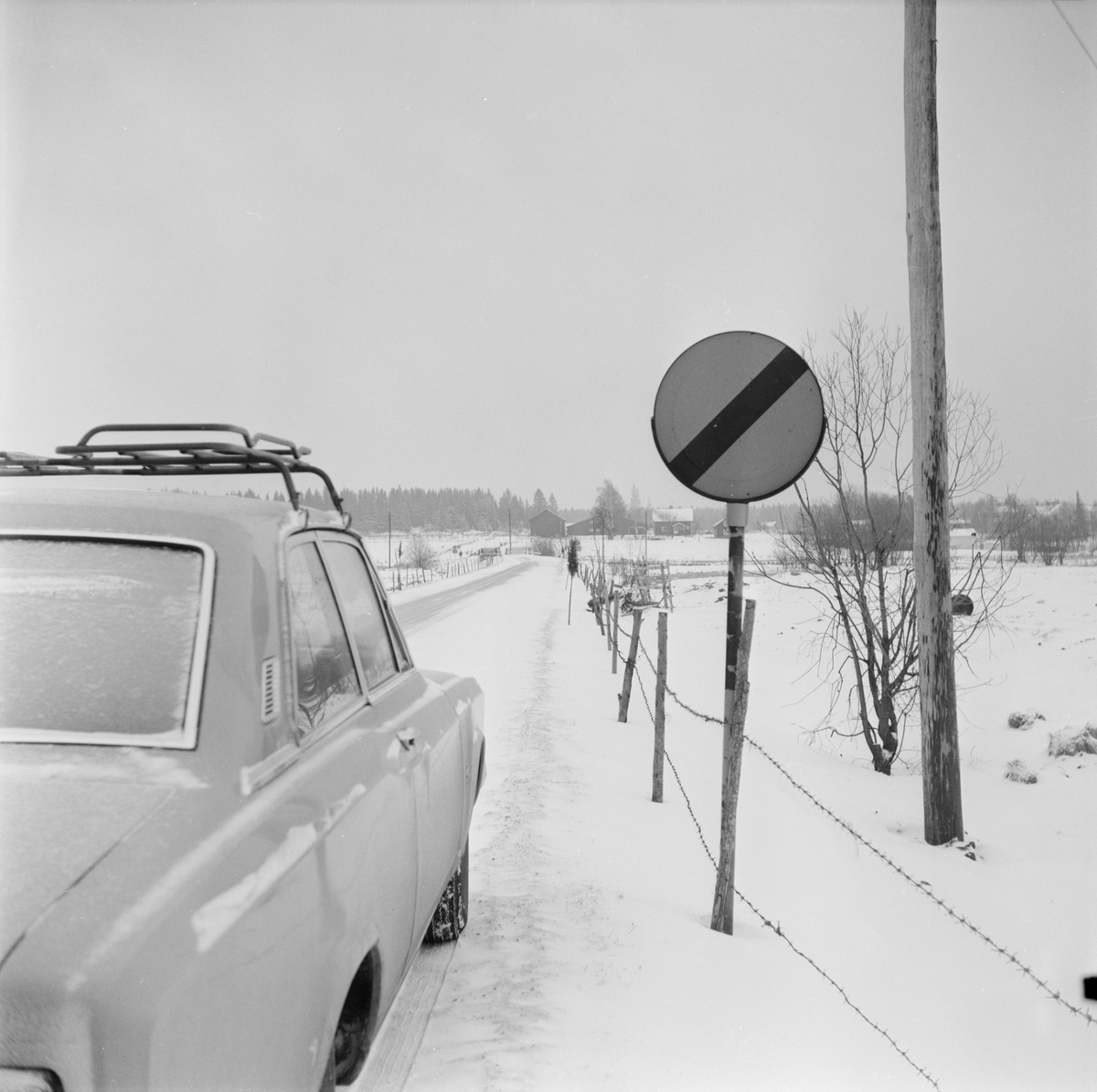 E4-sträcka mot Tierp - en förargelsens väg, Uppland, februari 1972