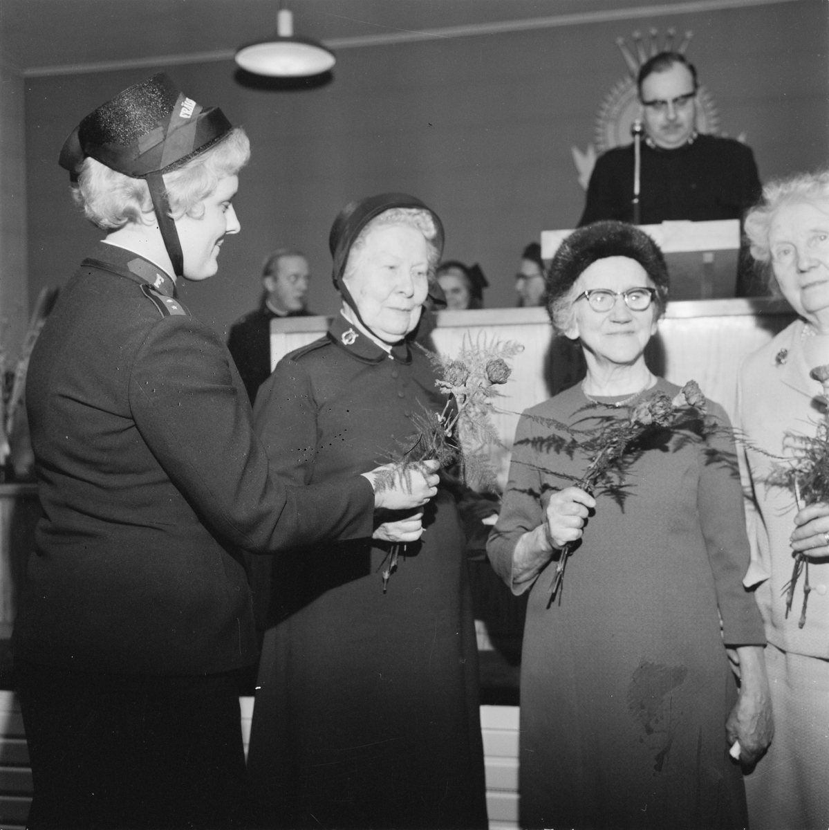 Tierps hemförbund hyllad med diplom, Uppland, februari 1972