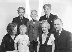 Sogneprest Mauritz Løge med familie