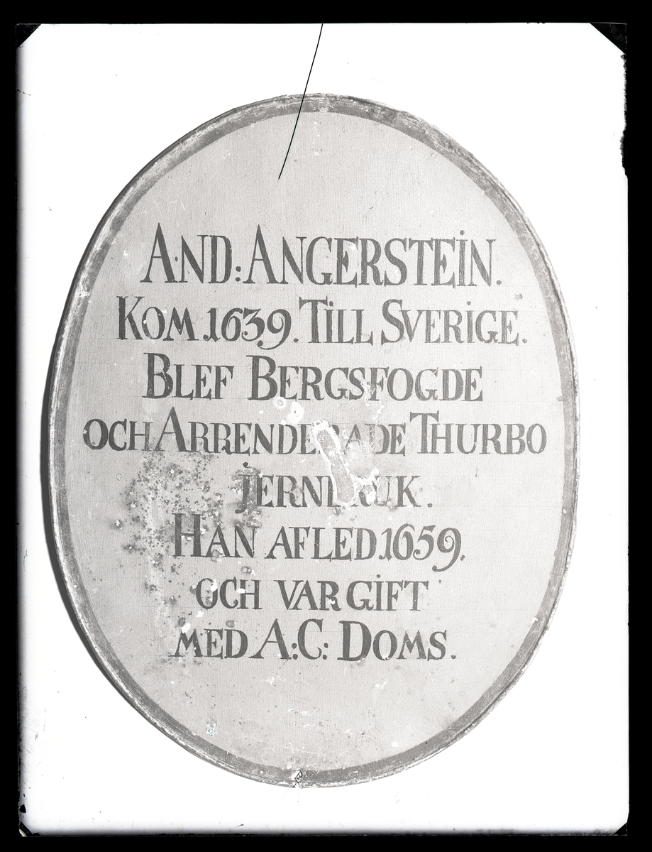 Minnestavla över bergsfogden And. Angerstein, Västerås Domkyrka.