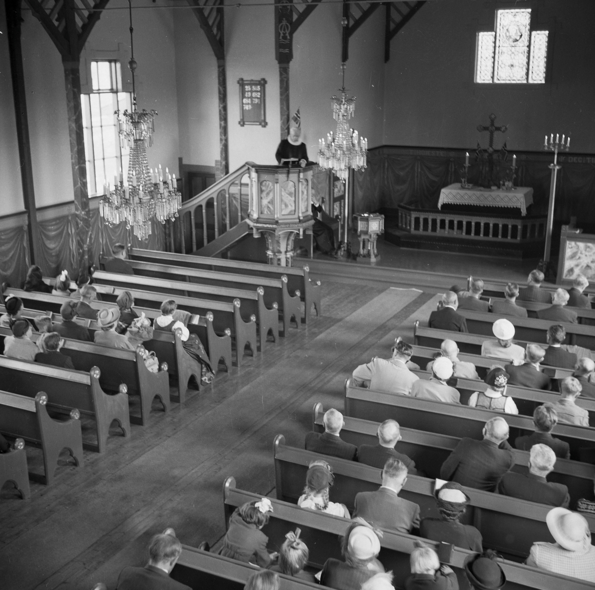 Innvielse av Kvenvær kirke etter oppussing