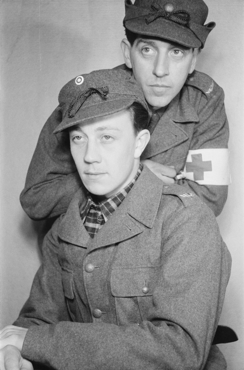 Porträttfoto av oidentifierade soldater vid F 19, Svenska frivilligkåren i Finland under finska vinterkriget, 1940.