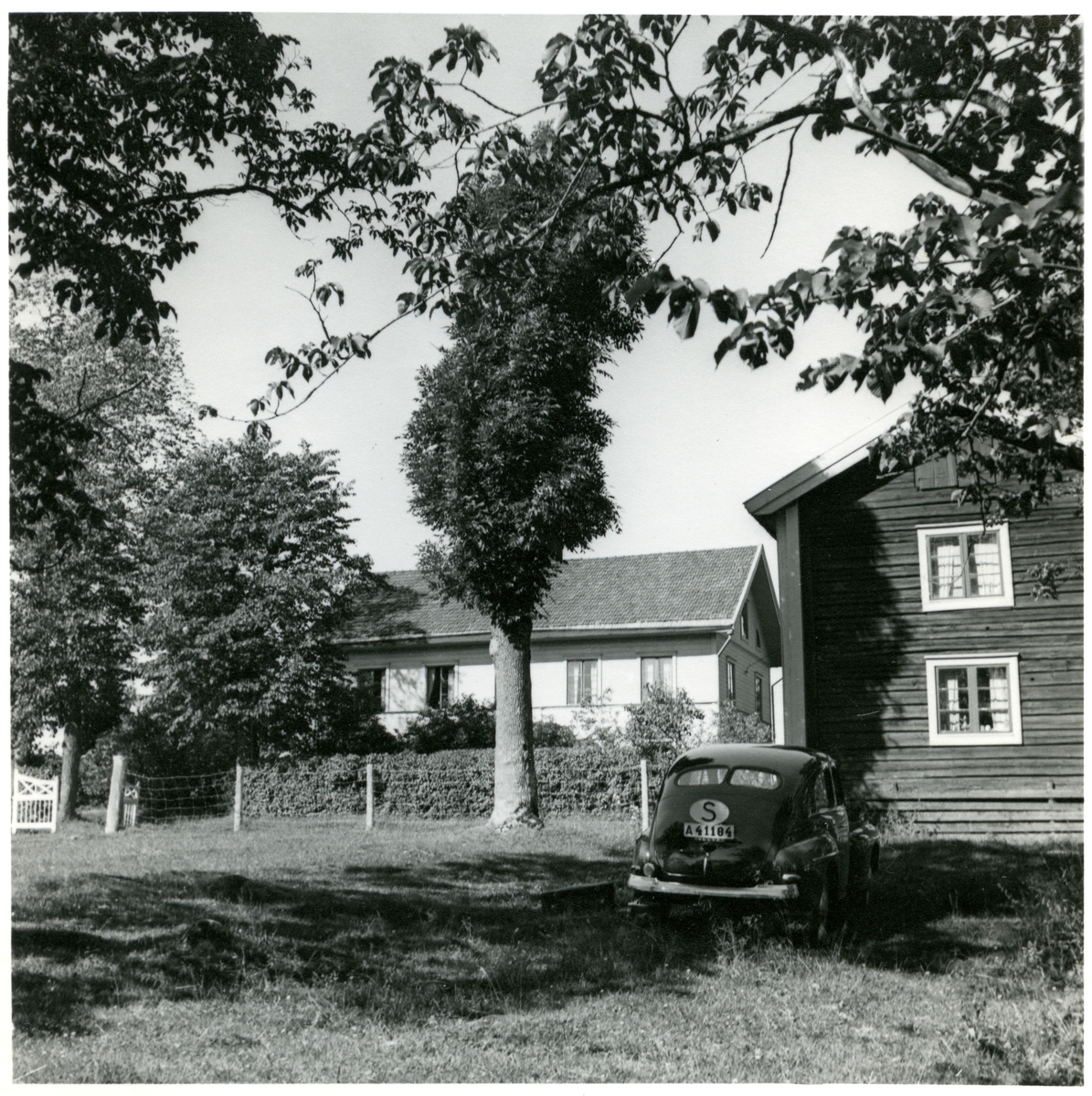 Norberg sn, Norberg, Lilla Bråfors.
"Hedlunds gård". 1950.