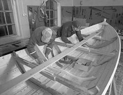 Bygging av fløterbåt («Flisa-båt») i Glomma fellesfløtingsfo