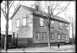 Klostergata 23, før husnummer 17, i Moss. 
Folketelling 1914