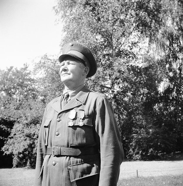 Modig, Åke, indelt furir, I 4 i uniform m/1939.