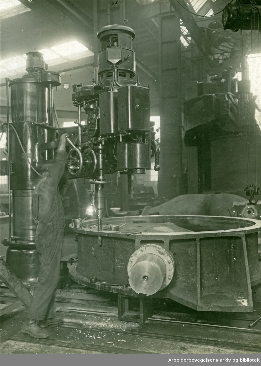 Mekanisk verksted i Oslo..1930-tallet.