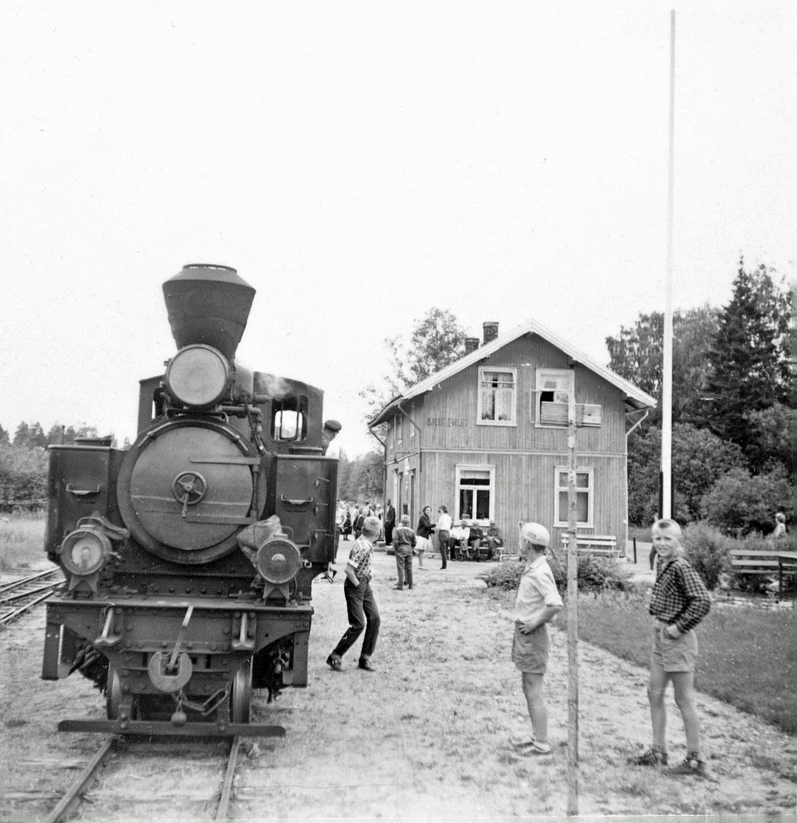 Damplokomotiv XXIXb nr. 7 PRYDZ med et av de siste ordinære tog på Aurskog-Hølandbanen på Skulerud stasjon