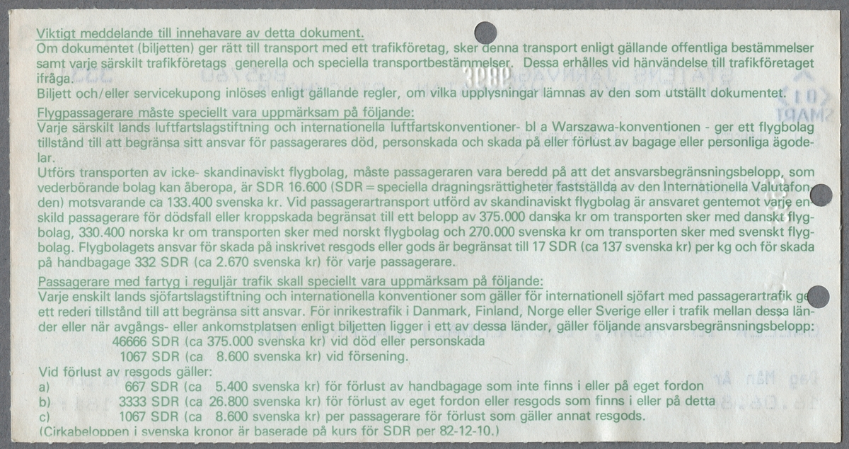 En enkelbiljett i 2:a klass, lågpris, på sträckan Stockholm C till Älmhult. Priset är 181 kronor. På baksidan finns reseinformation i grön text. Biljetten är klippt.