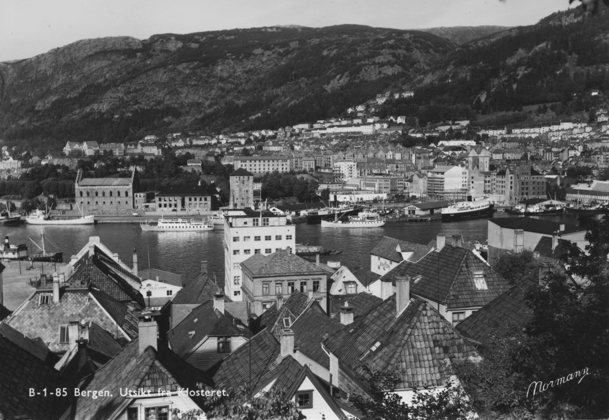 Utsikt fra Klosteret over Bergenhus festning.