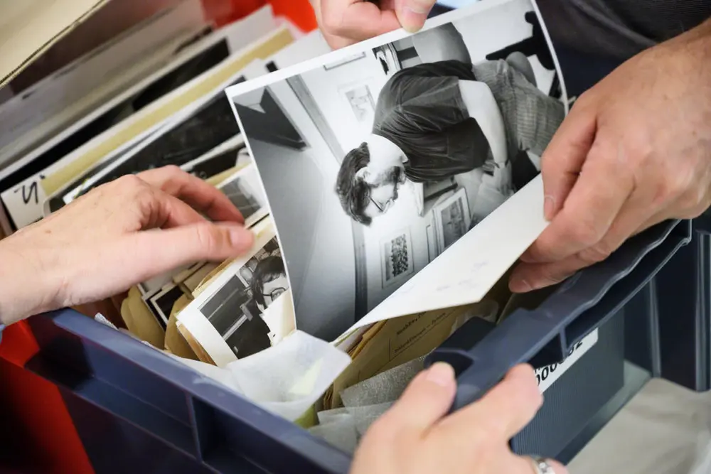 Fotografiene er fremme hos Nasjonalbiblioteket i Mo i Rana. Foto: Marius Nyheim Kristoffersen