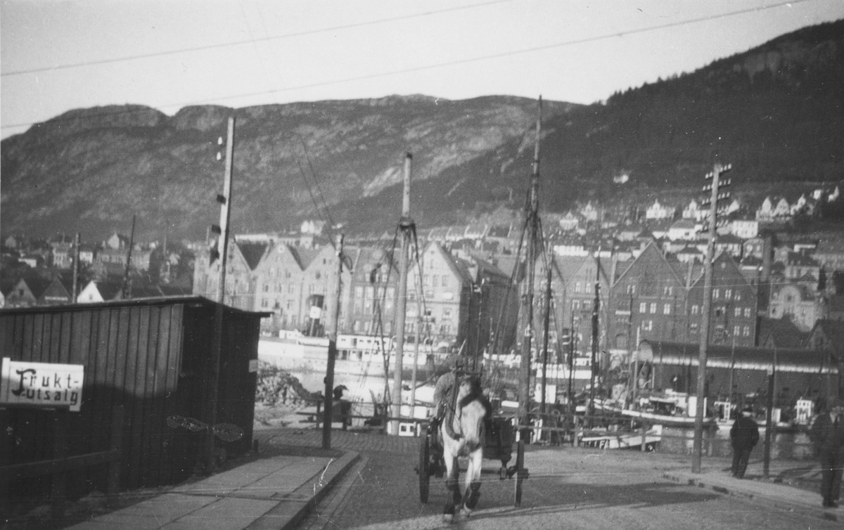 Bergen. Strandkaien, ca. 1920.