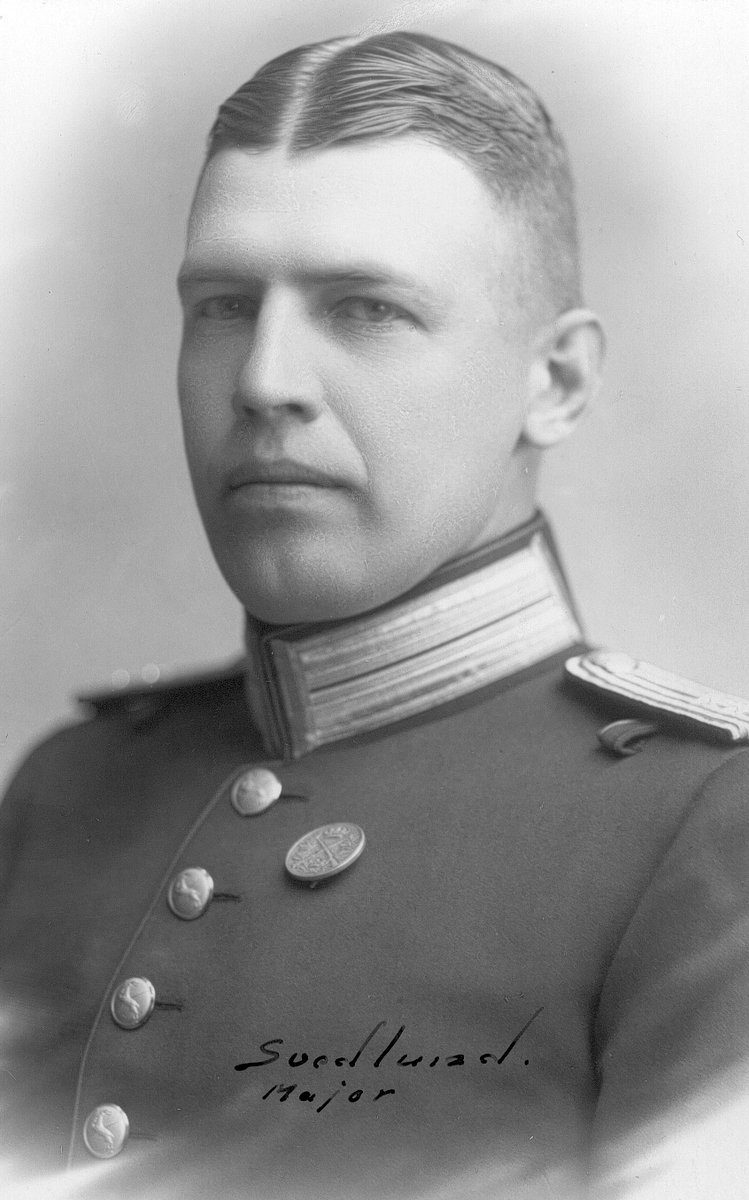 Son till major Gustaf Swedlund, Gävle.