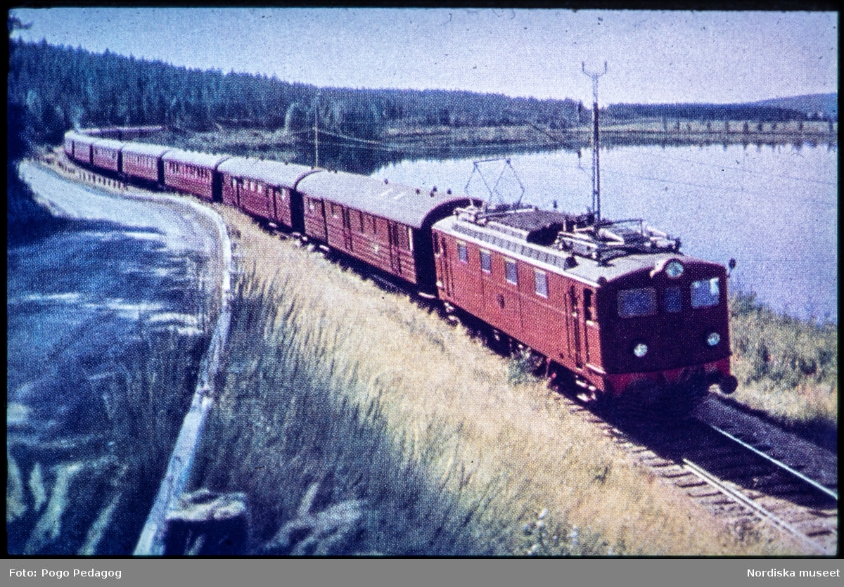Landstransport med tåg