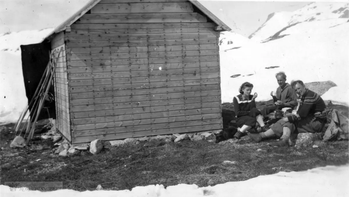 På Kjøtåryggen, hytta ble kalt for "Blekkhuset".