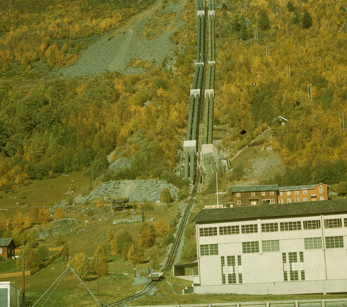 Oslo Lysverker. Trallebane og røyrgate Hol I. 1959