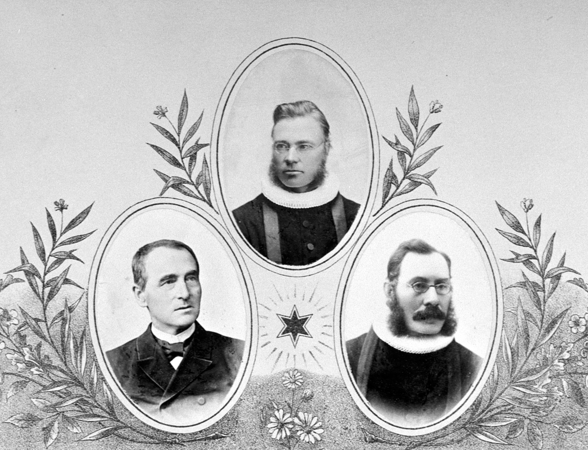 Eksteriør og interiør fra Åsmarka kapell. Portrett av tre prester. Reinert Svendsen i midten.