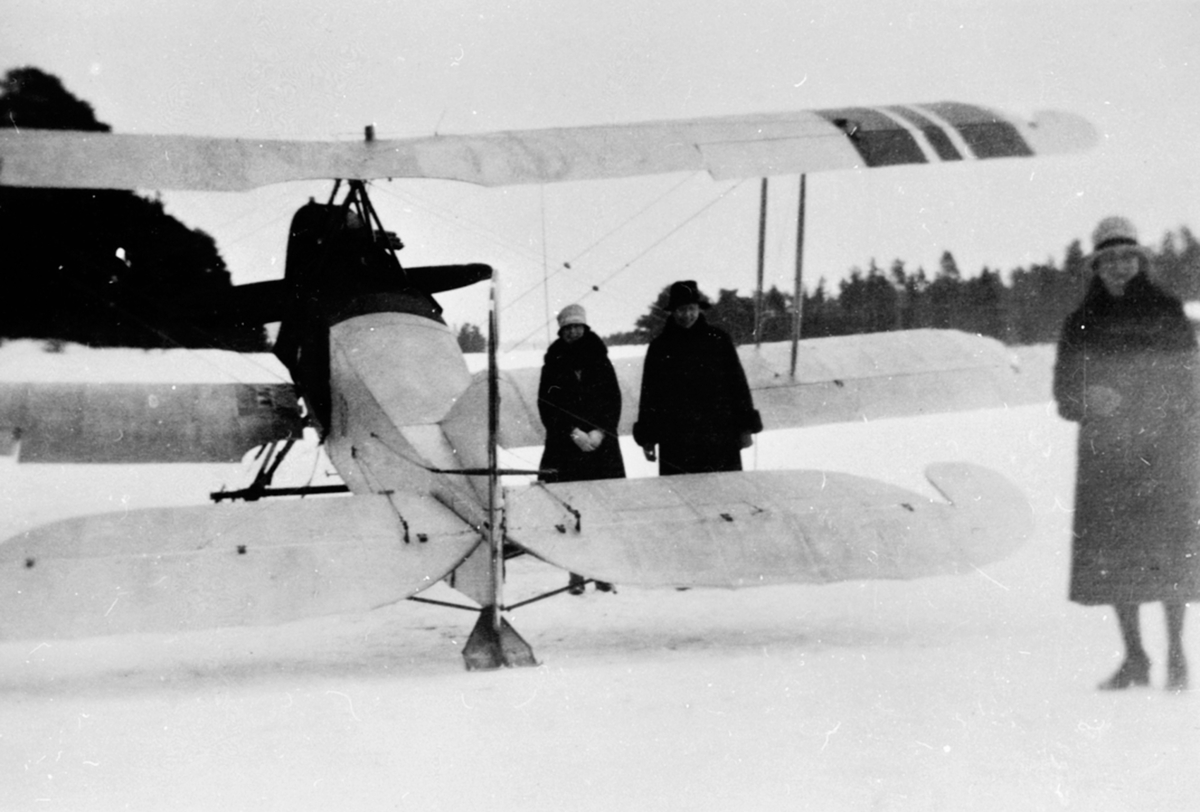 Sølvkaia, fly, luftforsvarets militærøvelse på Mjøsisen ved Nerkvern, Brumunddal.