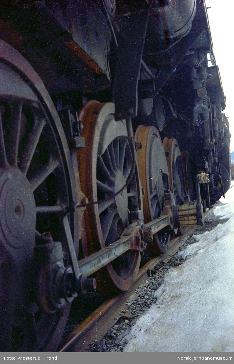 Hensatt damplokomotiv type 63a på Støren
