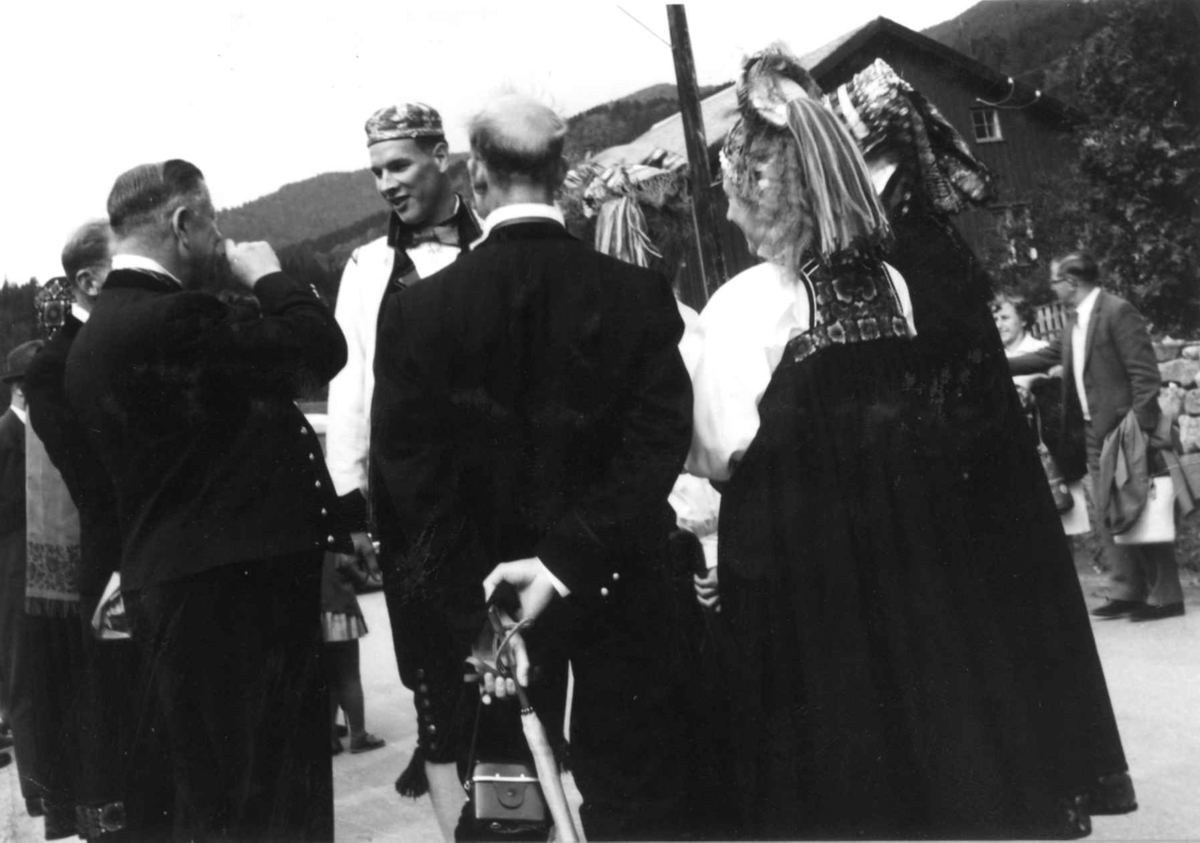 Bryllupsdrakt, Holsdagen 7. aug. 1966