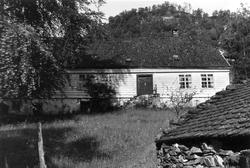 Lovisendal, gnr.60, Brekke, Gulen, Sogn og Fjordane, fotogra