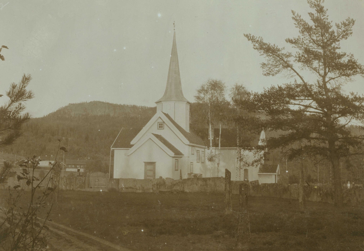 Flesberg kirke, Numedal, Flesberg, Buskerud. Ant. fotografert 1907. 
