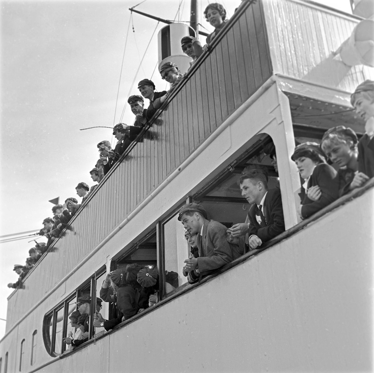 Serie. Russetur til København med MS Vistula og tilbake med ant. med sammen ferge. Fotografert juni 1961.