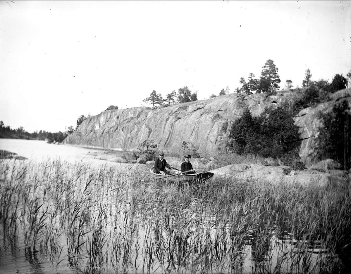 Män i eka, Möja socken, Uppland 1903