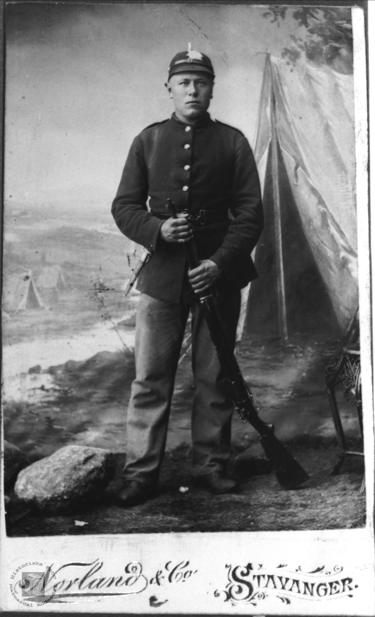 Soldat portrett av Tobias Øyslebø.
