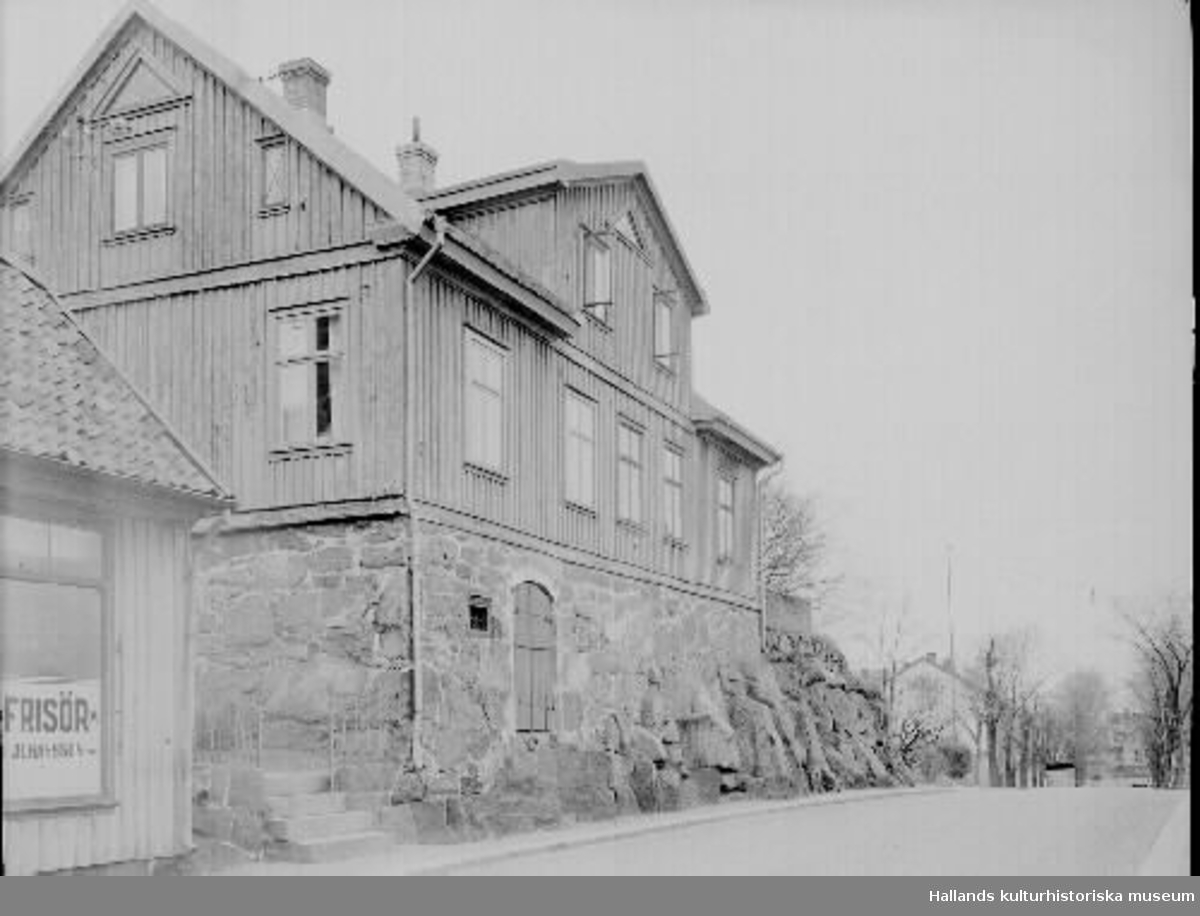 Bostadshus, flerfamiljshus/hyreshus, på Kungsgatan, Kv Berget, Varberg.