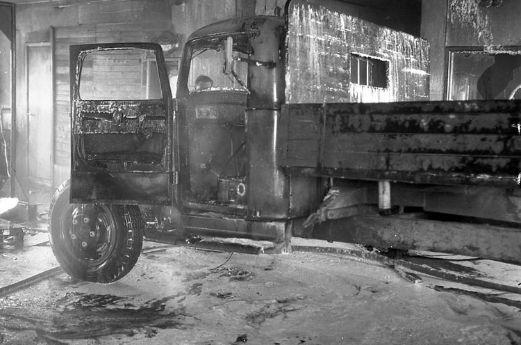 Enligt notering: "Brand i Fords verkstad 24/5 1948".