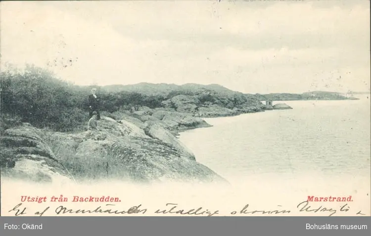 Tryckt text på kortet: "Utsikt från Backudden. Marstrand."
