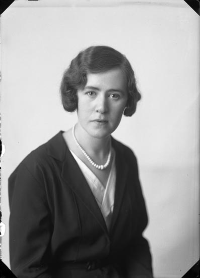 Enligt fotografens anteckningar: "1933, 49. Ragnhild Nordström".